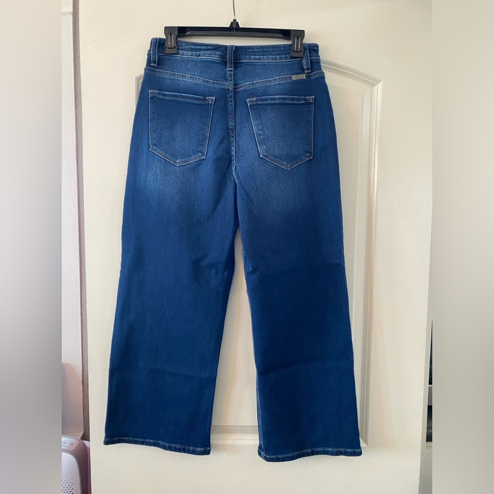 KanCan Dark Wash High Waist Cropped Wide Leg Jeans - Size 29 - Like New - Picture 2 of 4
